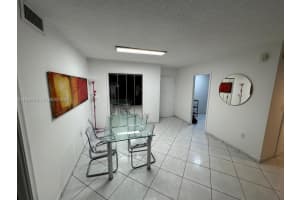 5750 Collins Ave 10j Miami Beach, FL 33140 - MLS#A11933049