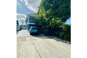 634 E 30th St Hialeah, FL 33013 - MLS#A11933061