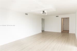 MLS# A11933099, Aventura, Florida 33180