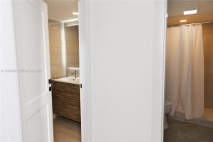 MLS# A11933099, Aventura, Florida 33180