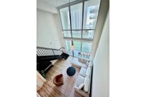 300 S Biscayne Blvd L-1210, Miami