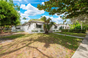 339 Falcon Ave Miami Springs, FL 33166 - MLS#A11933189