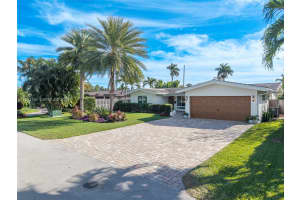 2832 Ne 34th St Lighthouse Point, FL 33064 - MLS#A11933196