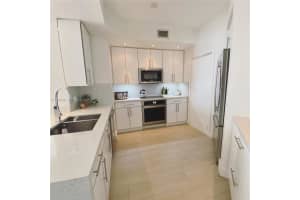 888 Brickell Key Dr APT 2209, Miami, FL 33131, - MLS#A11933228