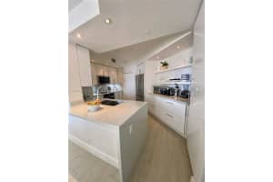 888 Brickell Key Dr APT 2209, Miami, FL 33131, - MLS#A11933228