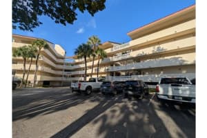 7041 Environ Blvd 430, Lauderhill