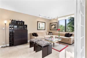 Villa Regina, 1581 Brickell Ave #107, Miami, FL 33129, - MLS#A11933272