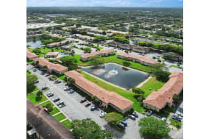 1016 Twin Lakes Dr 20-g, Coral Springs