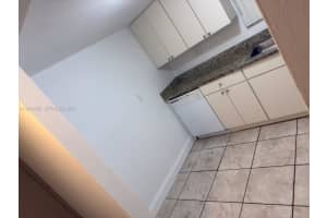 9369 Fontainebleau Blvd J107, Miami