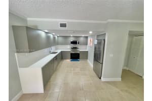 10897 Nw 7th St 14-29, Miami