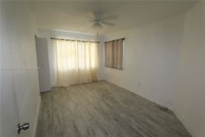 10755 Sw 108th Ave 105 Miami, FL 33176 - Off Market