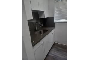 6950 Byron Ave 2 Miami Beach, FL 33141 - MLS#A11933372