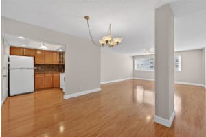 111 Golden Isles Dr D12, Hallandale Beach 111 Golden Isles Dr D12, Hallandale Beach