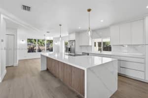 6800 Nw 7th St, Plantation