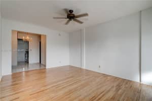 1004 Pennsylvania Ave 18 Miami Beach, FL 33139 - MLS#A11933387