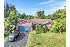 7545 Nw 99th Ave Tamarac, FL 33321 - MLS#A11933396