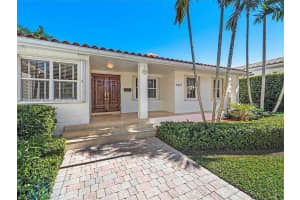 5371 N Bay Rd Miami Beach, FL 33140 - MLS#A11933407