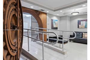 111 E Flagler St Apt 510, Miami, FL 33131, - MLS#A11933448