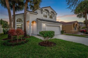 15674 NW 12th Manor, Pembroke Pines, FL 33028, - MLS#A11933487