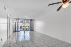 3716 Ne 168th St 302 North Miami Beach, FL 33160 - MLS#A11933499