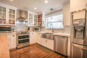 1707 NE 52nd St, Oakland Park, FL 33334, - MLS#A11933500