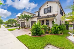 3332 W 95th Ter Hialeah, FL 33018 - MLS#A11933513