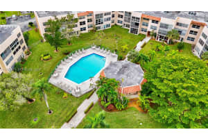 6700 Royal Palm Blvd 107d Margate, FL 33063 - MLS#A11933571