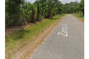 8003 Zamora Ave Sebring, FL 33872 - MLS#A11933581