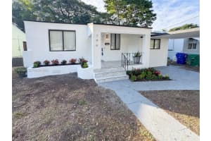 794 Nw 44th St, Miami