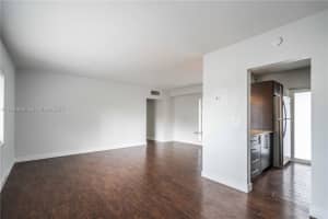 1940 Biarritz Dr 16 Miami Beach, FL 33141 - MLS#A11933645