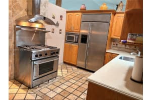 5811 Nw 201st Ln Hialeah, FL 33015 - MLS#A11933670