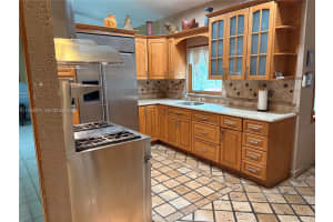 5811 Nw 201st Ln Hialeah, FL 33015 - MLS#A11933670