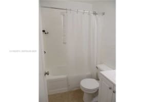 6950 Byron Ave 4 Miami Beach, FL 33141 - MLS#A11933673