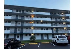 950 Hillcrest Dr 411 Hollywood, FL 33021 - MLS#A11933691