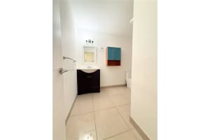 2950 Griffin Rd 3 Dania Beach, FL 33312 - MLS#A11933722