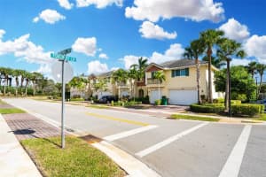 4652 Horseshoe Cir, Davie, FL 33328, - MLS#A11933740