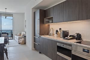 159 Ne 6th St 5015 Miami, FL 33132 - MLS#A11933798