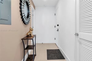 159 Ne 6th St 5016 Miami, FL 33132 - MLS#A11933806