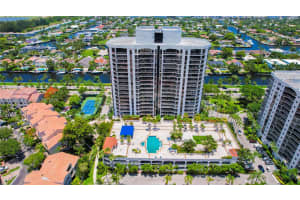 3598 Yacht Club Drive, Aventura, FL 33180 - MLS#A11933808