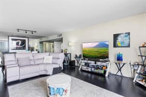 500 Three Islands Blvd 1112 Hallandale Beach, FL 33009 - MLS#A11933875