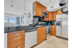 1881 Washington Ave APT 10G, Miami Beach, FL 33139, - MLS#A11933892