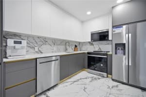 4200 Hillcrest Dr 802 Hollywood, FL 33021 - MLS#A11933900