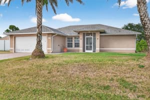 2700 10th St SW, Lehigh Acres, FL 33976, - MLS#A11933976