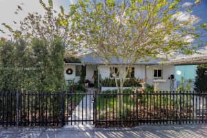 734 NW 75th St, Miami, FL 33150, - MLS#A11933981