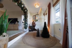 734 NW 75th St, Miami, FL 33150, - MLS#A11933981