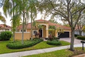 2893 Oakbrook Dr, Weston, FL 33332, - MLS#A11933988