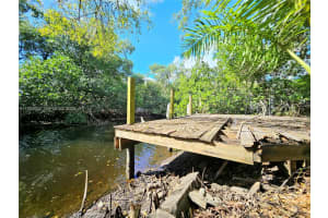 137 Dow Ln, North Fort Myers, FL 33917, - MLS#A11934003