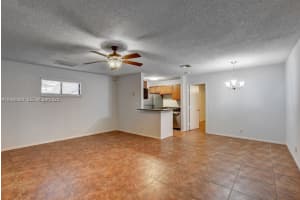 28 Crossings Cir E Boynton Beach, FL 33435 - MLS#A11934020