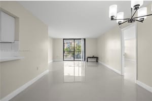 1300 St Charles Pl APT 301, Pembroke Pines, FL 33026, - MLS#A11934032