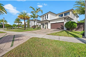 8723 Nw 161st Ter Miami Lakes, FL 33018 - MLS#A11934134